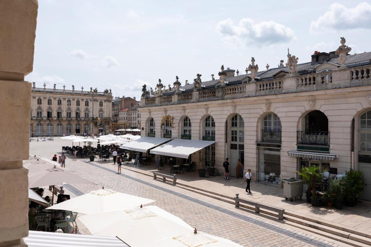 Sur La Place Stanislas Nancy Exterior foto
