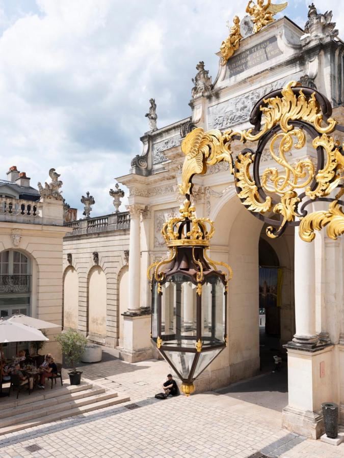 Sur La Place Stanislas Nancy Exterior foto
